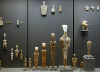 Debate: Cycladic idol deal signals new chapter in heritage management