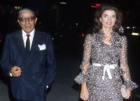 «Αυτός το κανόνισε»: Ο άντρας πίσω από την γυμνή φωτογραφία της Τζάκι Κένεντι στον Σκορπιό «Αυτός το κανόνισε»: Ο άντρας πίσω από την γυμνή φωτογραφία της Τζάκι Κένεντι στον Σκορπιό