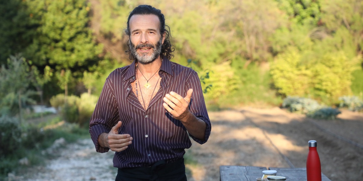 Θανάσης Ευθυμιάδης: «Ηταν χειμώνας, γδύθηκα, χόρεψα και έτσι νίκησα τα χρέη»