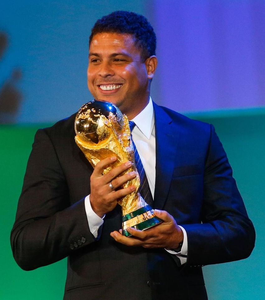 Ronaldo: Πόσο άλλαξαν την ζωή του τα $20.000.000 από την Μπαρτσελόνα;