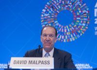 Παγκόσμια Τράπεζα: Αρνητής του φαινομένου του θερμοκηπίου ο Ντέιβιντ Μάλπας – Οι ακτιβιστές ζητούν παραίτηση Παγκόσμια Τράπεζα: Αρνητής του φαινομένου του θερμοκηπίου ο Ντέιβιντ Μάλπας – Οι ακτιβιστές ζητούν παραίτηση
