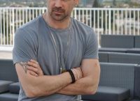 Colin Farrell: Η άγνωστη σχέση του με την Elizabeth Taylor για την θεραπεία κατά του AIDS Colin Farrell: Η άγνωστη σχέση του με την Elizabeth Taylor για την θεραπεία κατά του AIDS