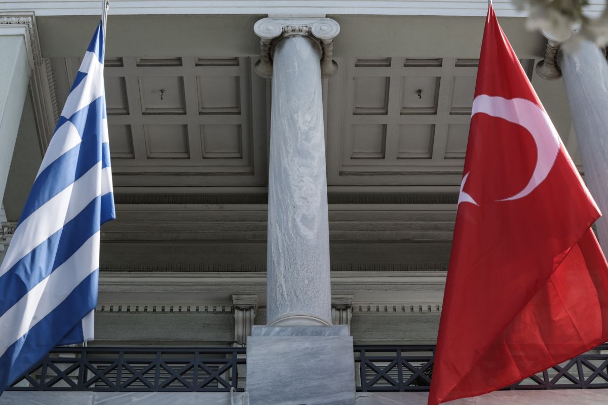 Politico: «Ρισκάρετε μια άλλη Ουκρανία, στην Ελλάδα»