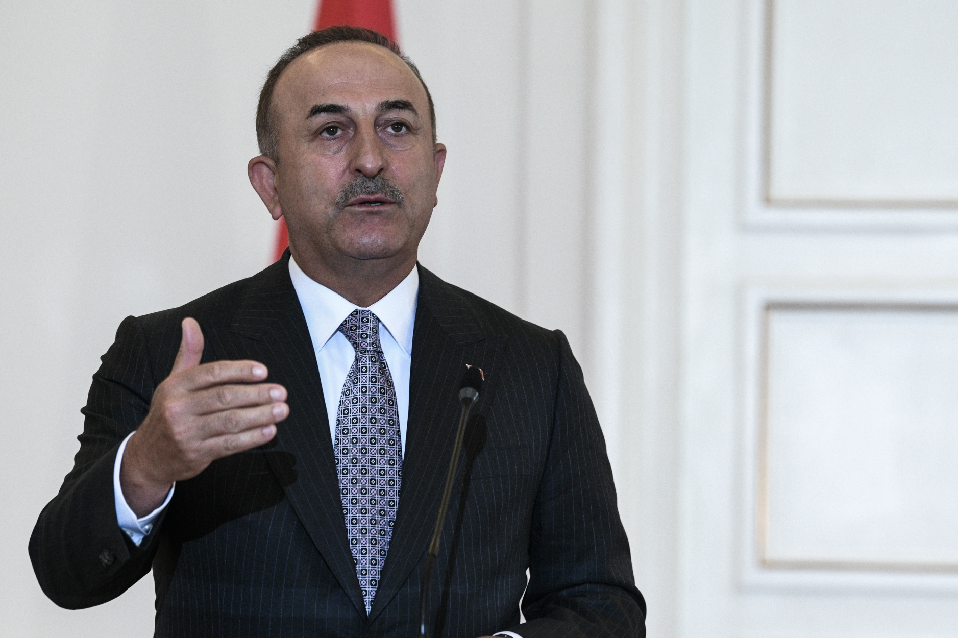 Τσαβούσογλου: «Θα υποστείτε συνέπειες αν μας βάλετε σε περιπέτειες»