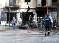 Φωτιά στην Αχαρνών: Έσβησε η μεγάλη φωτιά – Παραμένουν κλειστοί οι δρόμοι