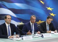 Μέτρα στήριξης: 350 ευρώ το επίδομα θέρμανσης, 250 ευρώ σε 2,5 εκατομμύρια πολίτες