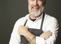 Ο βραζιλιάνος σεφ Alex Atala έφτιαξε δείπνο για μια νύχτα στον Αμαζόνιο