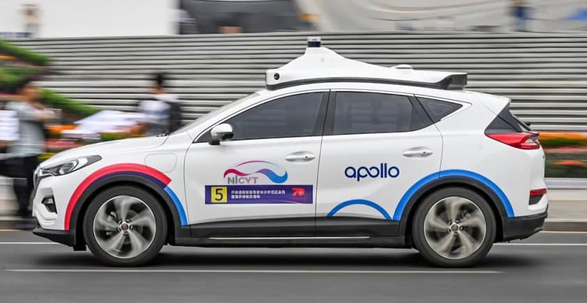 Baidu: Έχουν κατακτήσει το Πεκίνο 100 ρομπο-ταξί και το καθένα κάνει πάνω από 20 δρομολόγια την ημέρα