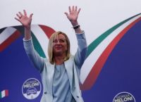 Εκλογές στην Ιταλία: “Πάγωσε” η Ευρώπη από τη νίκη της ακροδεξιάς Μελόνι Εκλογές στην Ιταλία: “Πάγωσε” η Ευρώπη από τη νίκη της ακροδεξιάς Μελόνι