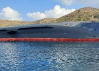 Superyacht 007 runs aground in Kynthos, Greece