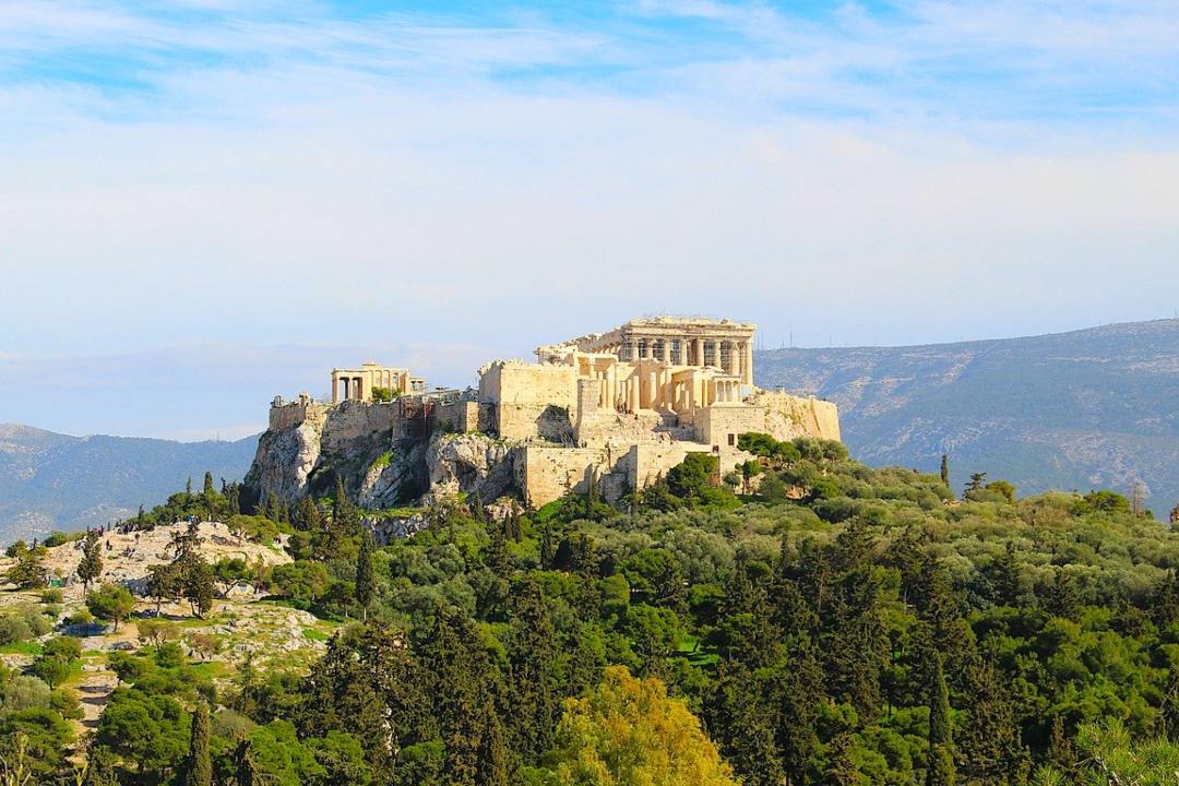 Καιρός αύριο Πέμπτη: Περιμένουμε ηλιοφάνεια με λίγες μόνο τοπικές νεφώσεις