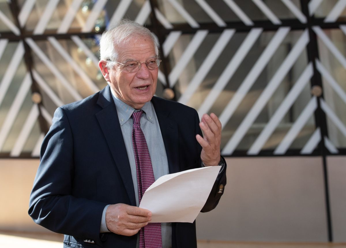 Μπορέλ σε Τσαβούσογλου: Αδιαπραγμάτευτη η κυριαρχία της Ελλάδας στα νησιά