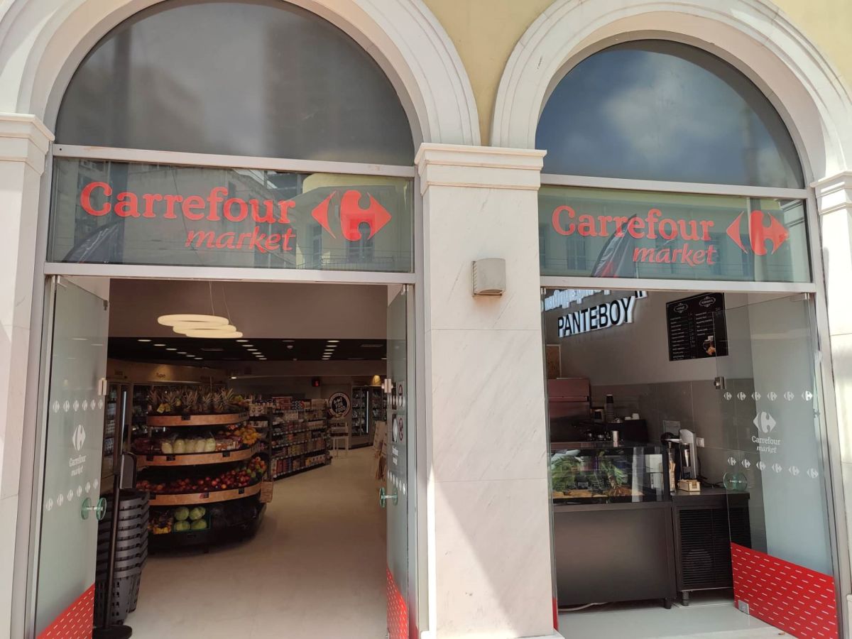 Carrefour’s first corporate store opens in Piraeus
