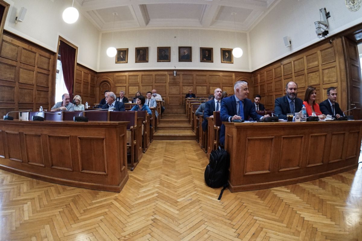 Παρακολουθήσεις: Ολοκληρώθηκαν οι εργασίες της εξεταστικής -21 Οκτωβρίου η συζήτηση στην Ολομέλεια