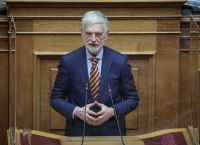 Γιάννης Λοβέρδος: Δεν μπορεί να συνεχιστεί επ’ αόριστον η πολιτική των οριζόντων ενισχύσεων Γιάννης Λοβέρδος: Δεν μπορεί να συνεχιστεί επ’ αόριστον η πολιτική των οριζόντων ενισχύσεων