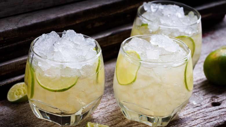 Thessaloniki: Restaurant charged €1 for ice in the drink – “It’s a special ice cube that lasts longer”