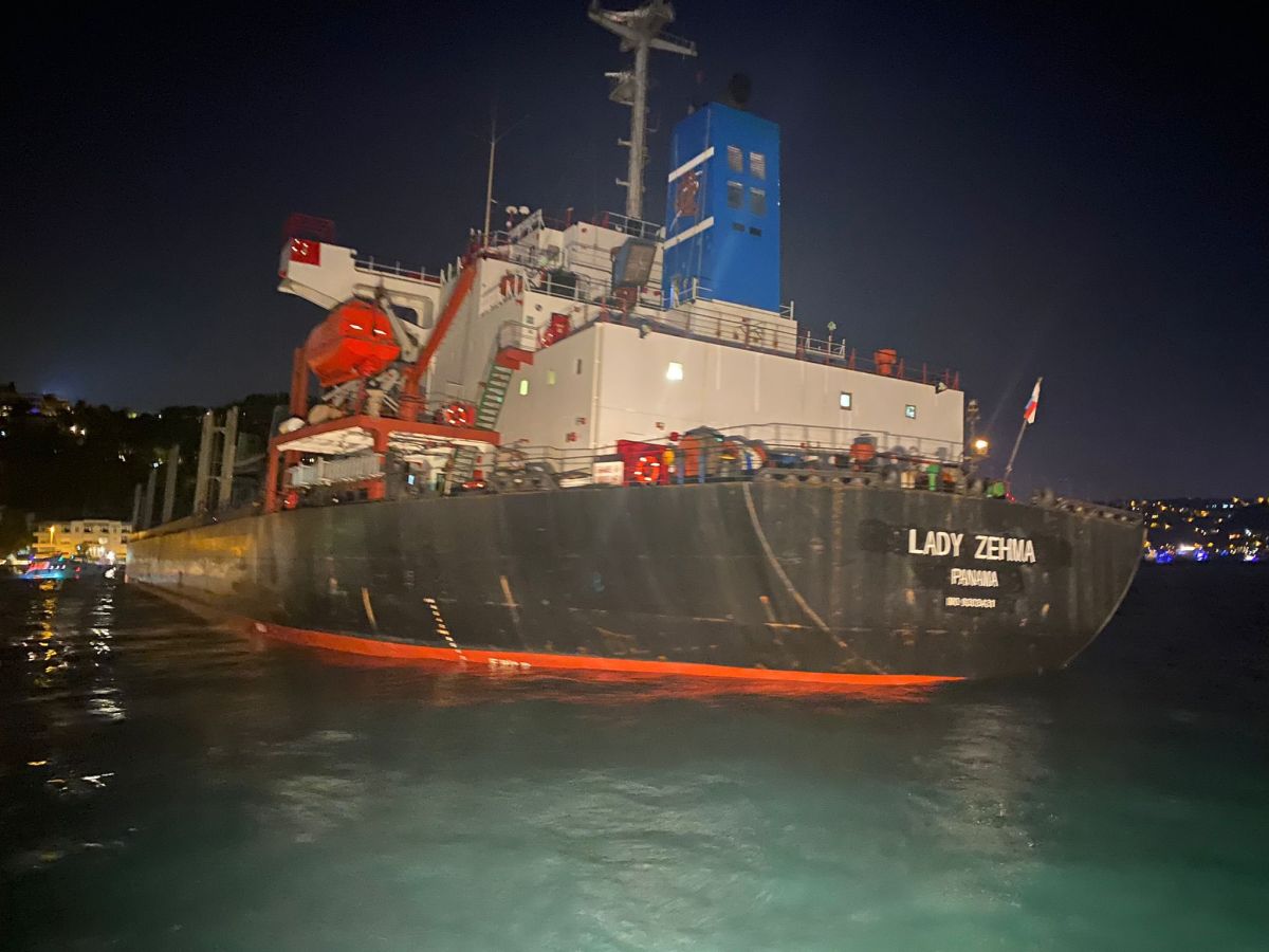 Τουρκία: Έκλεισαν τα στενά στο Βόσπορο λόγω προσάραξης φορτηγού πλοίου