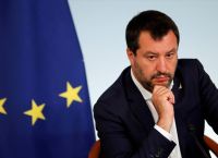 Σαλβίνι σε φον ντερ Λάιεν: Ή ζητάς συγγνώμη ή παραιτείσαι