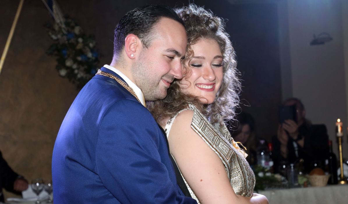 Μαυρίκιος Μαυρικίου: «Τα κάνω όλα για τη γυναίκα μου – H Ιλάειρα σέρνει καράβι…»