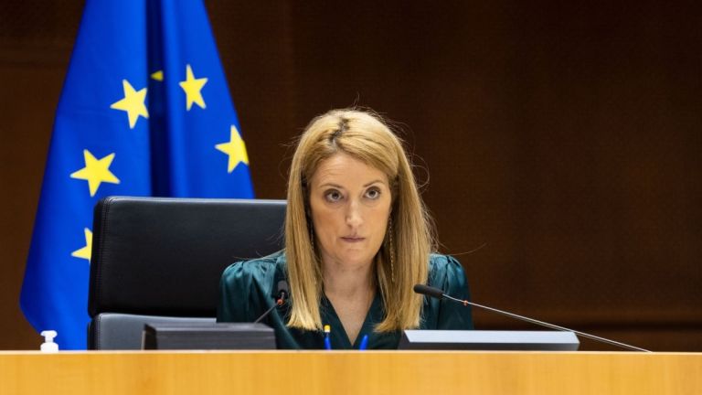 Κύπρος: Στη Λευκωσία η πρόεδρος του Ευρωπαϊκού Κοινοβουλίου Μετσόλα