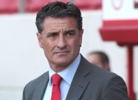Νέες αποφάσεις και μεταγραφές για Μίτσελ για να πάρει κούπα