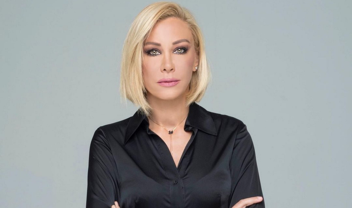 Aντριάνα Παρασκευοπούλου: «Δεν με φλερτάρουν ποτέ οι άντρες, δεν μου μιλάνε»