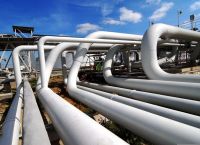 Έκτακτος φόρος στα διυλιστήρια: Αφορά το 33% – Έρχεται παρέμβαση για μείωση τιμής