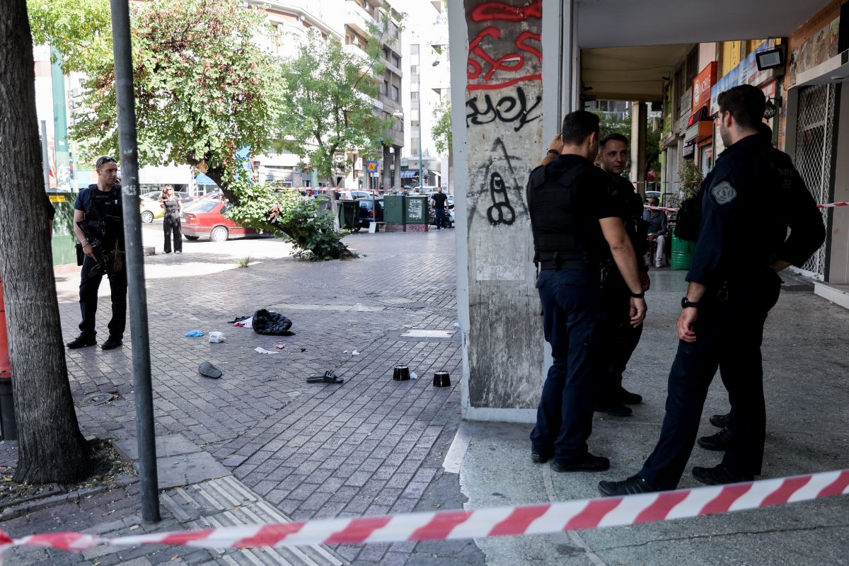 Πλατεία Βάθης: Δύο αλλοδαποί ηλικίας 22 και 27 ετών οι τραυματίες από τους πυροβολισμούς