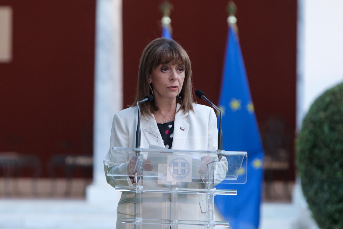 President Sakellaropoulou calls King Charles III to express her condolences