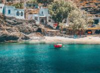 Οι New York Times κάνουν αφιέρωμα στην Τήνο: Προσευχές, θαύματα και υπερτουρισμός Οι New York Times κάνουν αφιέρωμα στην Τήνο: Προσευχές, θαύματα και υπερτουρισμός