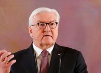 Σταϊνμάιερ: Ντροπή για την καθυστέρηση 50 ετών για τις αποζημιώσεις των θυμάτων Σταϊνμάιερ: Ντροπή για την καθυστέρηση 50 ετών για τις αποζημιώσεις των θυμάτων