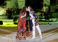Καίτη Γαρμπή για Διονύση Σχοινά: «Δεν θέλω να τον κοιτάζει καμία μόνο εγώ» Καίτη Γαρμπή για Διονύση Σχοινά: «Δεν θέλω να τον κοιτάζει καμία μόνο εγώ»