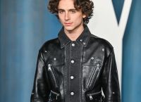 Timothée Chalamet: “Το να είσαι νέος σήμερα σημαίνει να σε κριτικάρουν έντονα”