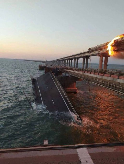 Ουκρανικά ΜΜΕ: Αυτός είναι ο οδηγός του φορτηγού που ανατινάχθηκε στη γέφυρα της Κριμαίας