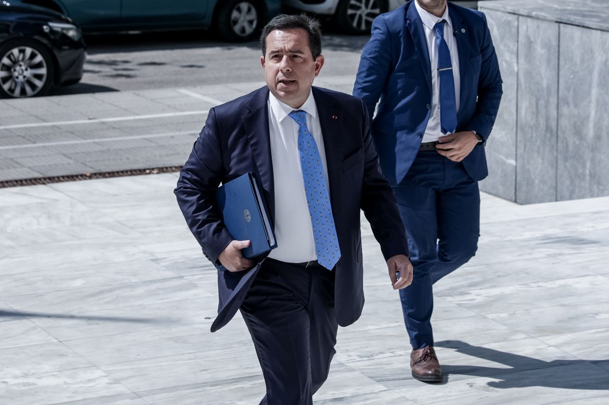 Τουρκία: Απίστευτο θράσος για τους 92 γυμνούς μετανάστες – Ζητά την απομάκρυνση Μηταράκη