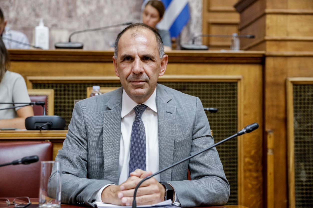 Γεραπετρίτης για εκλογές: Η κυβέρνηση πορεύεται με σεβασμό στους θεσμούς