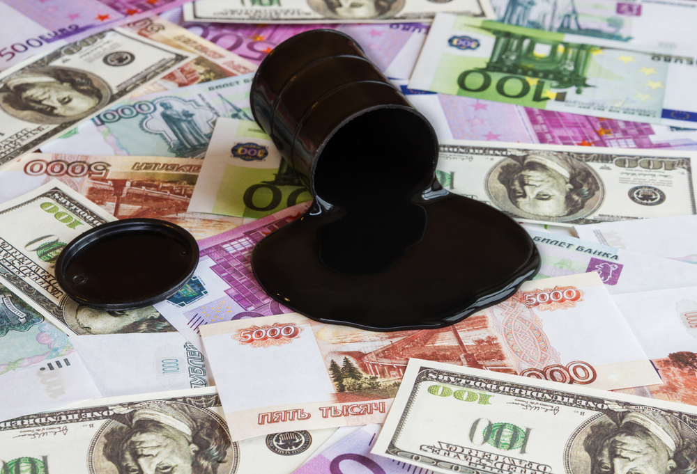 Oil is a safer choice for Greek consumers, says energy expert
