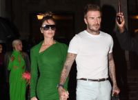 Victoria Beckham: Οι καλεσμένοι στο Παρίσι που την συγκίνησαν με την άφιξή τους Victoria Beckham: Οι καλεσμένοι στο Παρίσι που την συγκίνησαν με την άφιξή τους