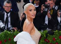 Πρόστιμο 1,26 εκατ στην Kim Kardashian για προώθηση κρυπτονομισμάτων με κρυφή διαφήμιση Πρόστιμο 1,26 εκατ στην Kim Kardashian για προώθηση κρυπτονομισμάτων με κρυφή διαφήμιση