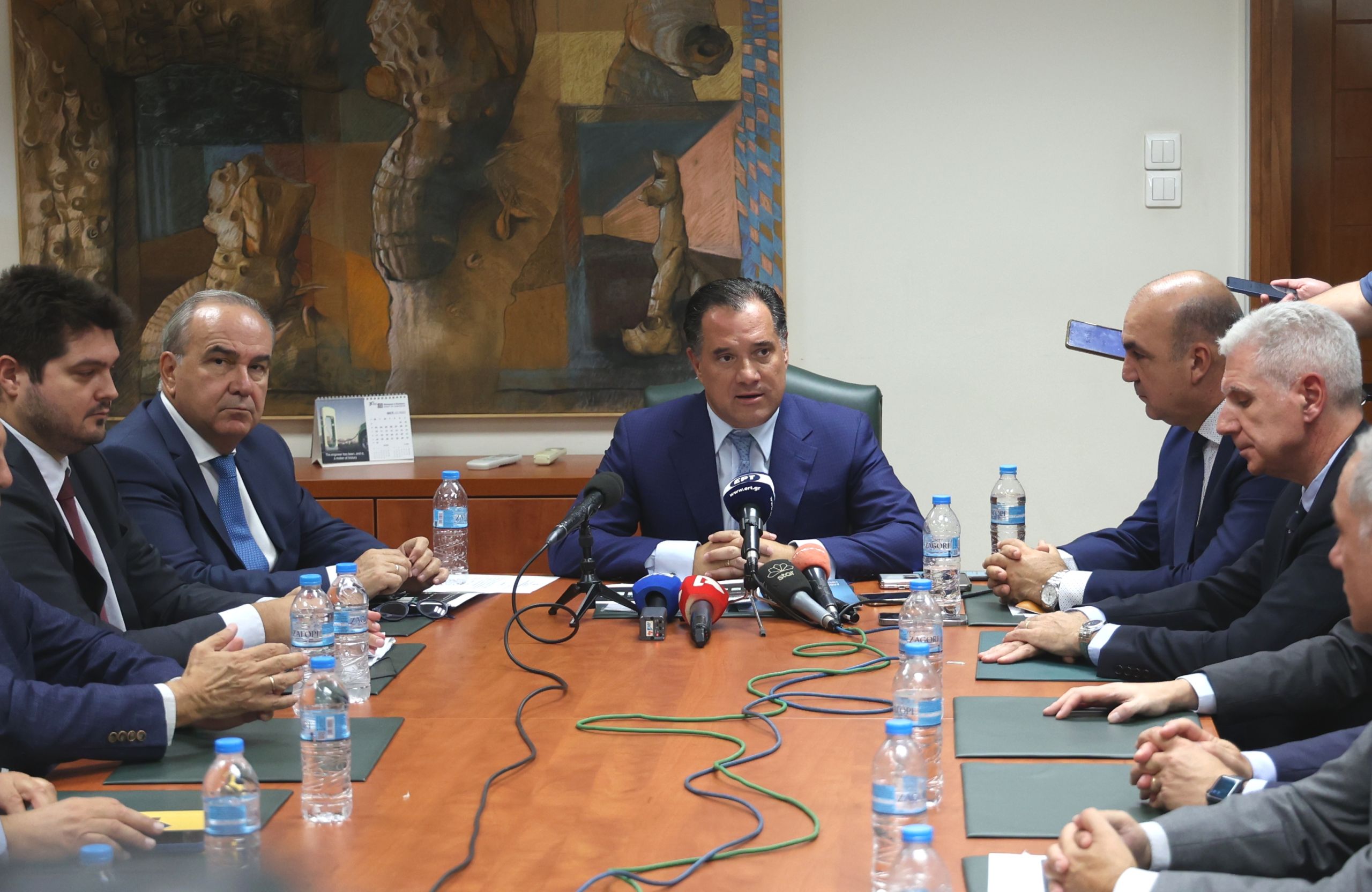 Μέχρι τέλος Οκτωβρίου τα σούπερ μάρκετ θα παρουσιάσουν καλάθι 50 αγαθών όπου θα συγκρατούν τις ανατιμήσεις