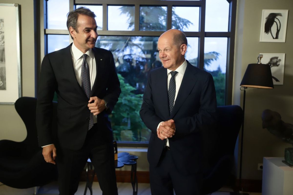 Στην Αθήνα ο Όλαφ Σολτς – Αύριο η συνάντηση με Μητσοτάκη
