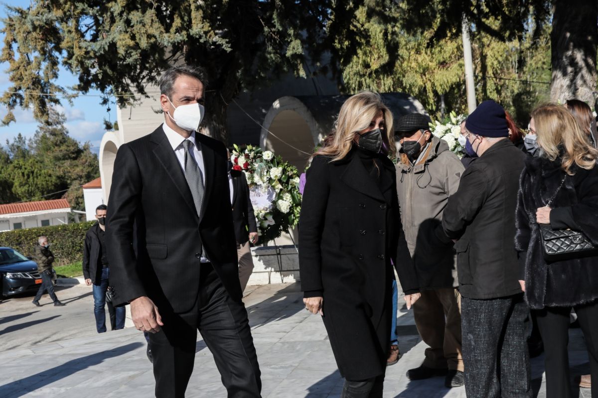 Μαρέβα Γκραμπόφσκι: “Έφυγε” ο πατέρας της