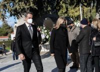 Μαρέβα Γκραμπόφσκι: “Έφυγε” ο πατέρας της