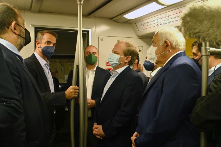 Μετρό Πειραιά: Δείτε live την ομιλία του πρωθυπουργού στα εγκαίνια των νέων σταθμών