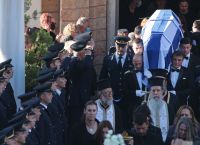Αλέξανδρος Νικολαΐδης: Θρήνος στην κηδεία του – «Παλικάρι μου, αετέ μου, πώς θα το περάσω αυτό»