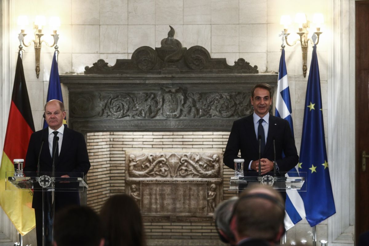 Μητσοτάκης: Ενημέρωσε τον Σολτς για το τουρκολιβυκό μνημόνιο
