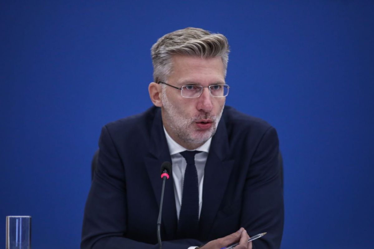Σκέρτσος: Μεγέθυνση του ΑΕΠ και ραγδαία αποκλιμάκωση του δημόσιου χρέους