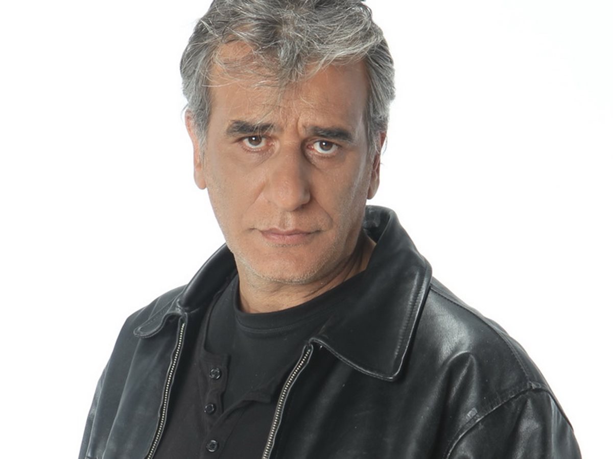 Γιώργος Νινιός: “Είμαι γενικά μοναχικός οπότε δεν τραβάζω ζόρι με τη μοναξιά”