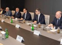 Σκρέκας: Ενισχύουμε τη συμμαχία με το Αζερμπαϊτζάν στο ενεργειακό πεδίο