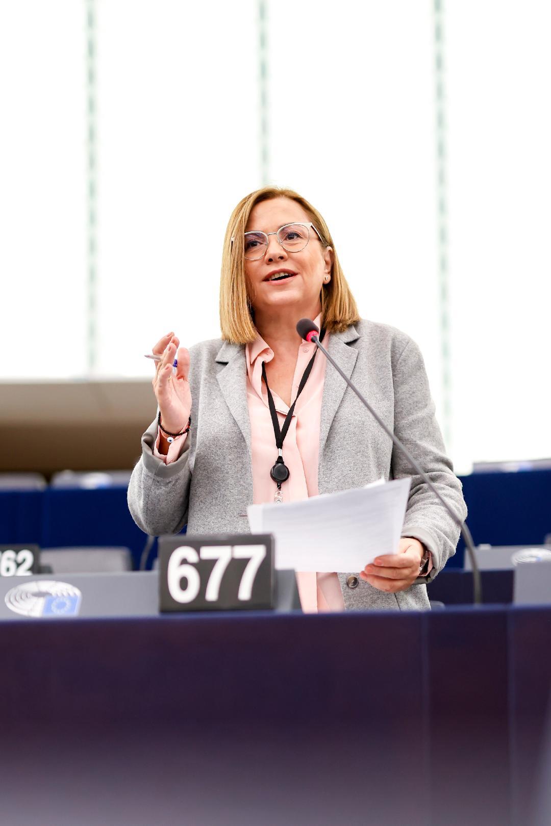 Σπυράκη: Επείγουσα έκκληση στο Ευρωπαϊκό Συμβούλιο για τη μείωση του ενεργειακού κόστους